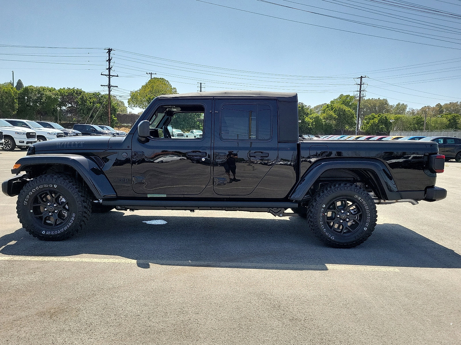 2025 Jeep Gladiator Willys photo 15