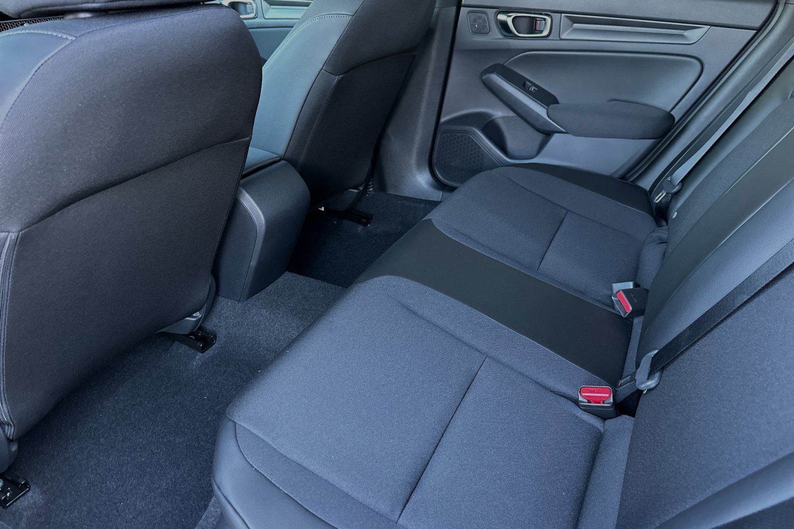 2025 Honda Civic Hatchback Sport photo 12