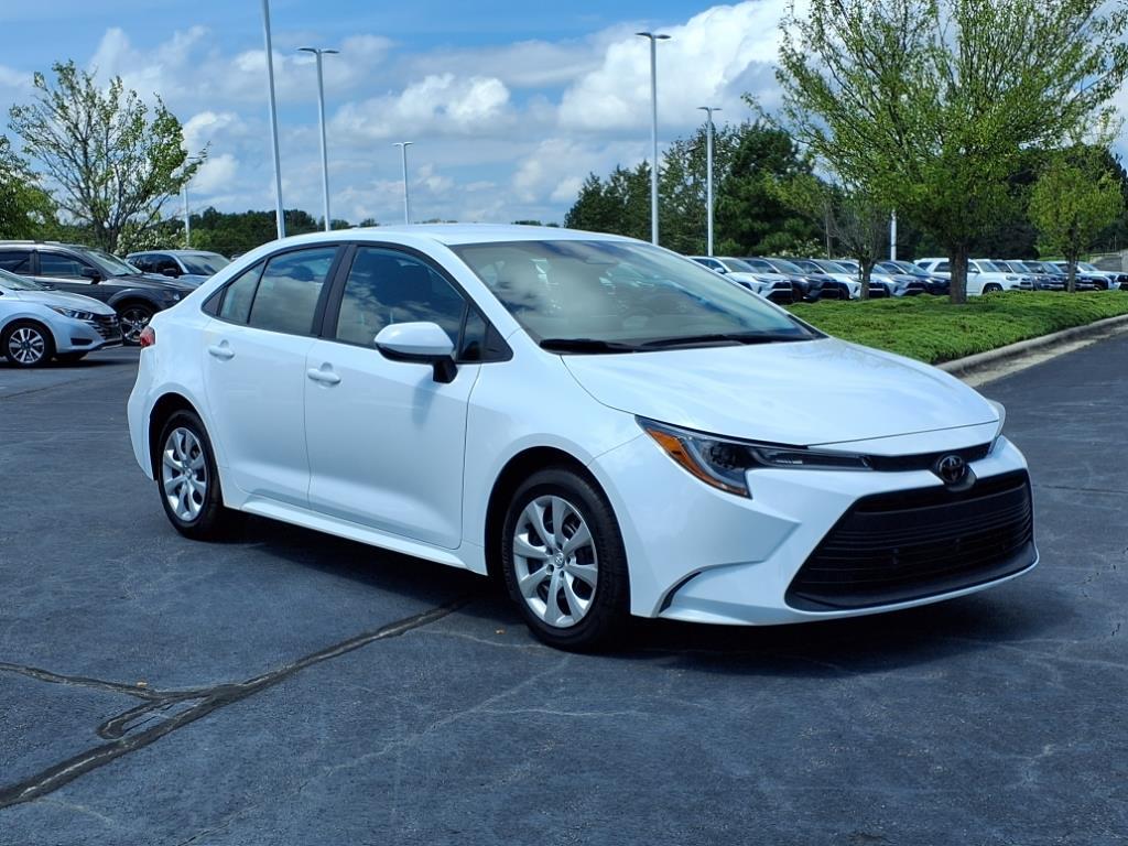 2024 Toyota Corolla LE photo 8