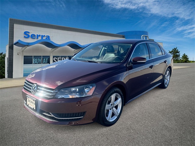 2014 Volkswagen Passat SE's photo