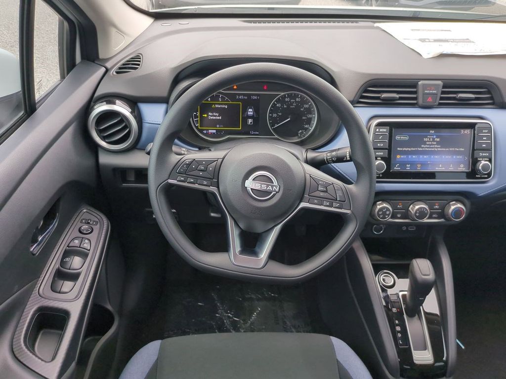 2025 Nissan Versa SV photo 14