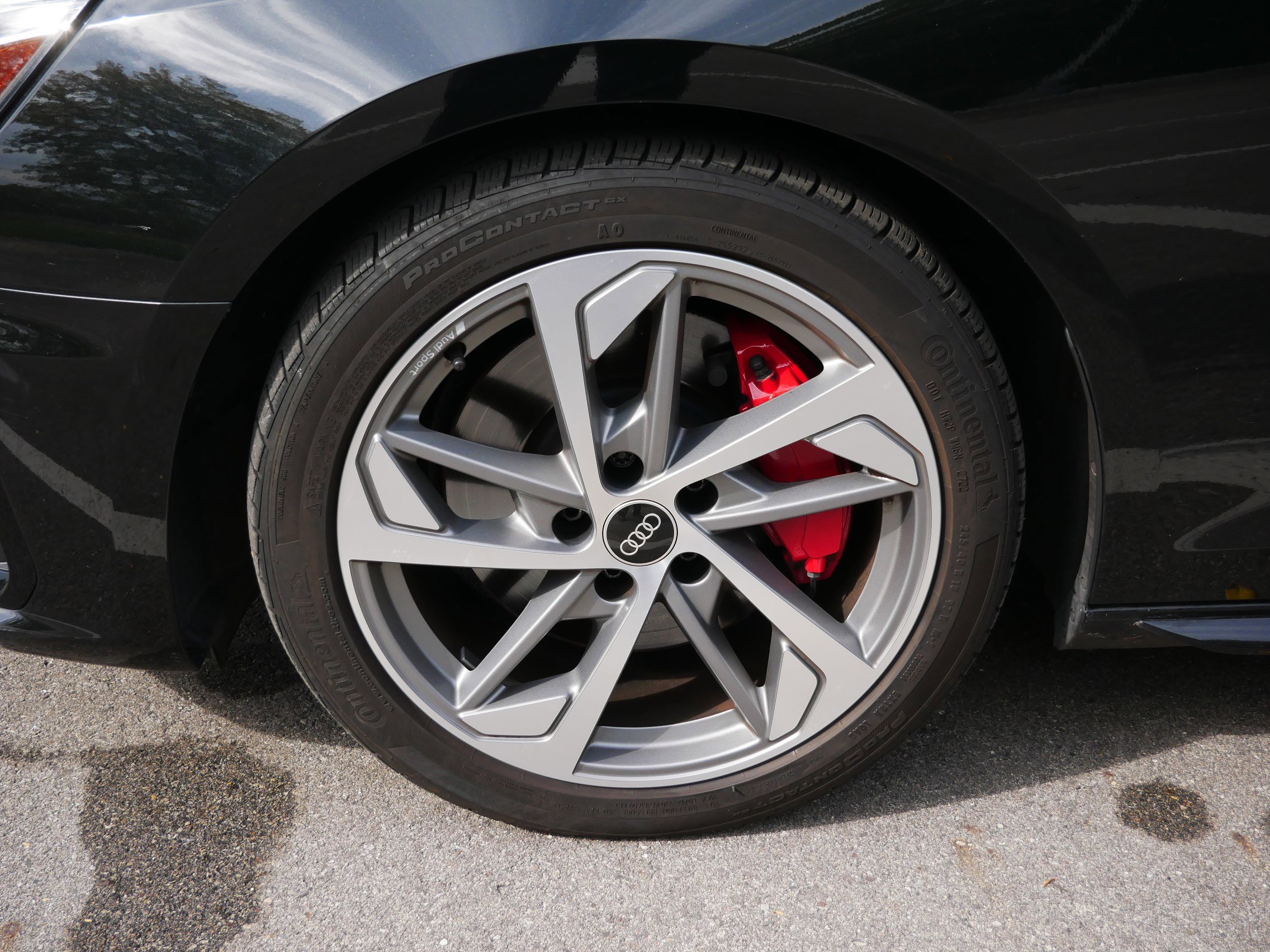 2023 Audi A4 S line Quattro Premium Plus photo 11