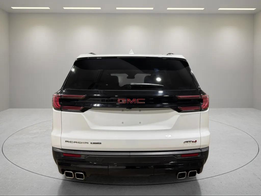 2024 Gmc Acadia AT4 photo 4