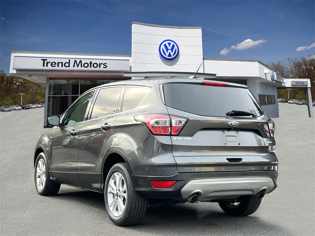 2017 Ford Escape SE photo 3