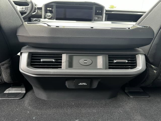 2025 Ford F-150 Lariat photo 26