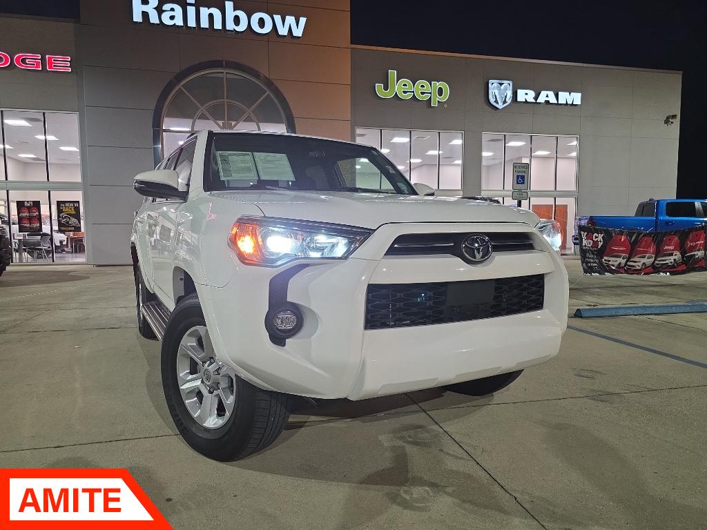 2022 Toyota 4Runner SR5 Premium's photo