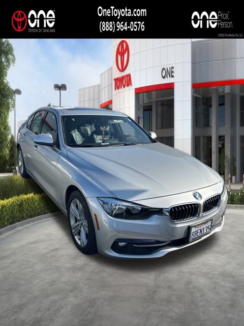 2017 BMW 3 Series 330i's photo