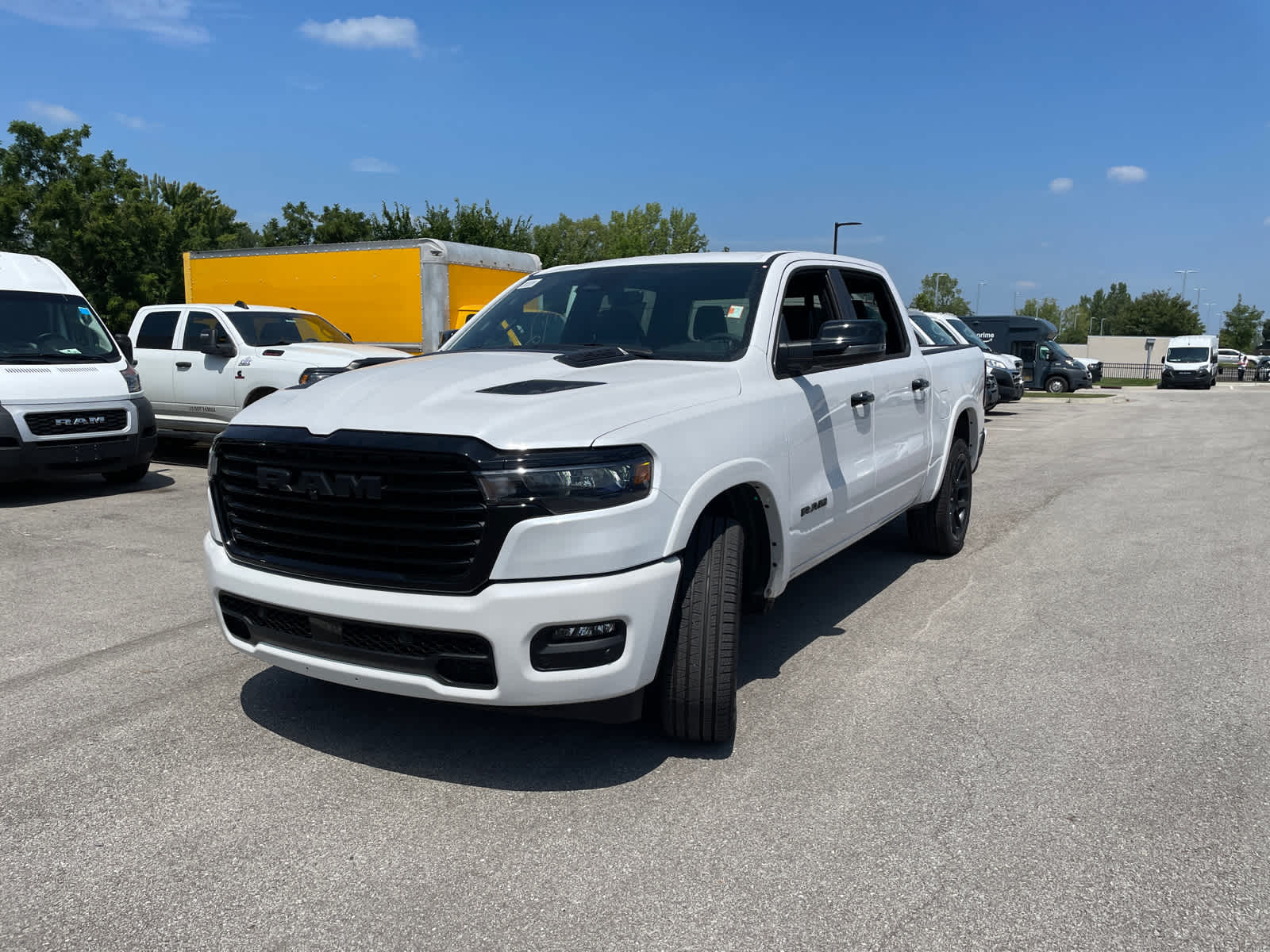 2026 Ram 1500 Laramie photo 4