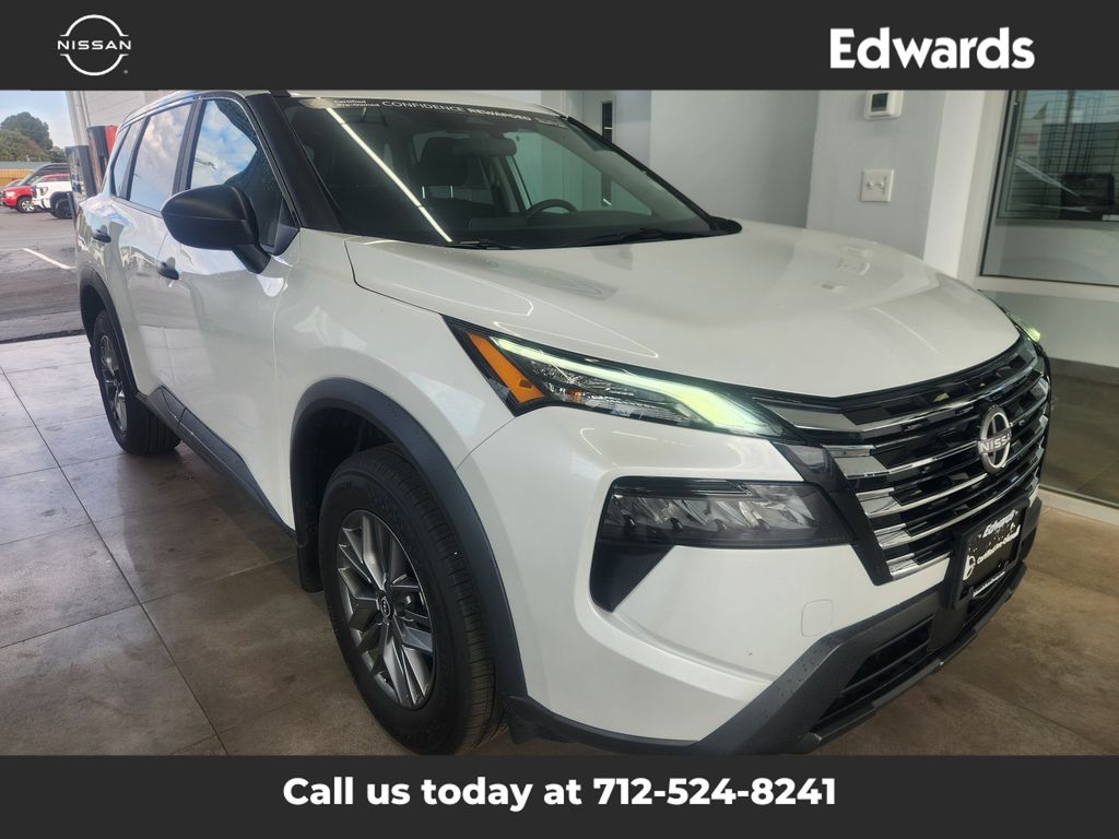 2025 Nissan Rogue S photo 2