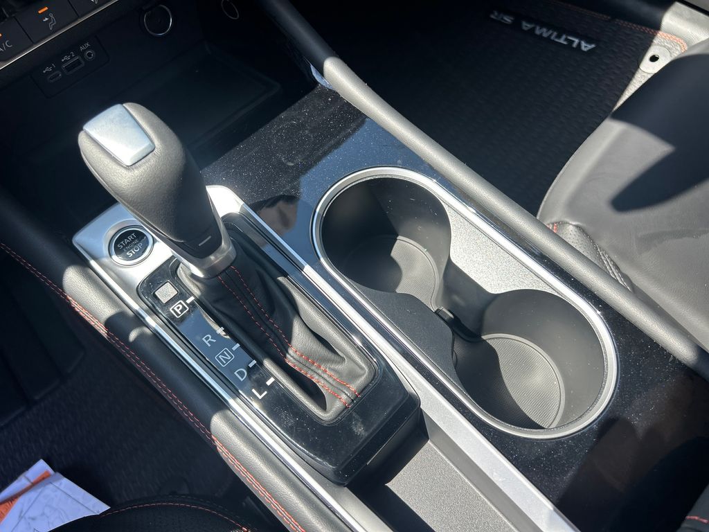 2025 Nissan Altima 2.5 SR photo 34