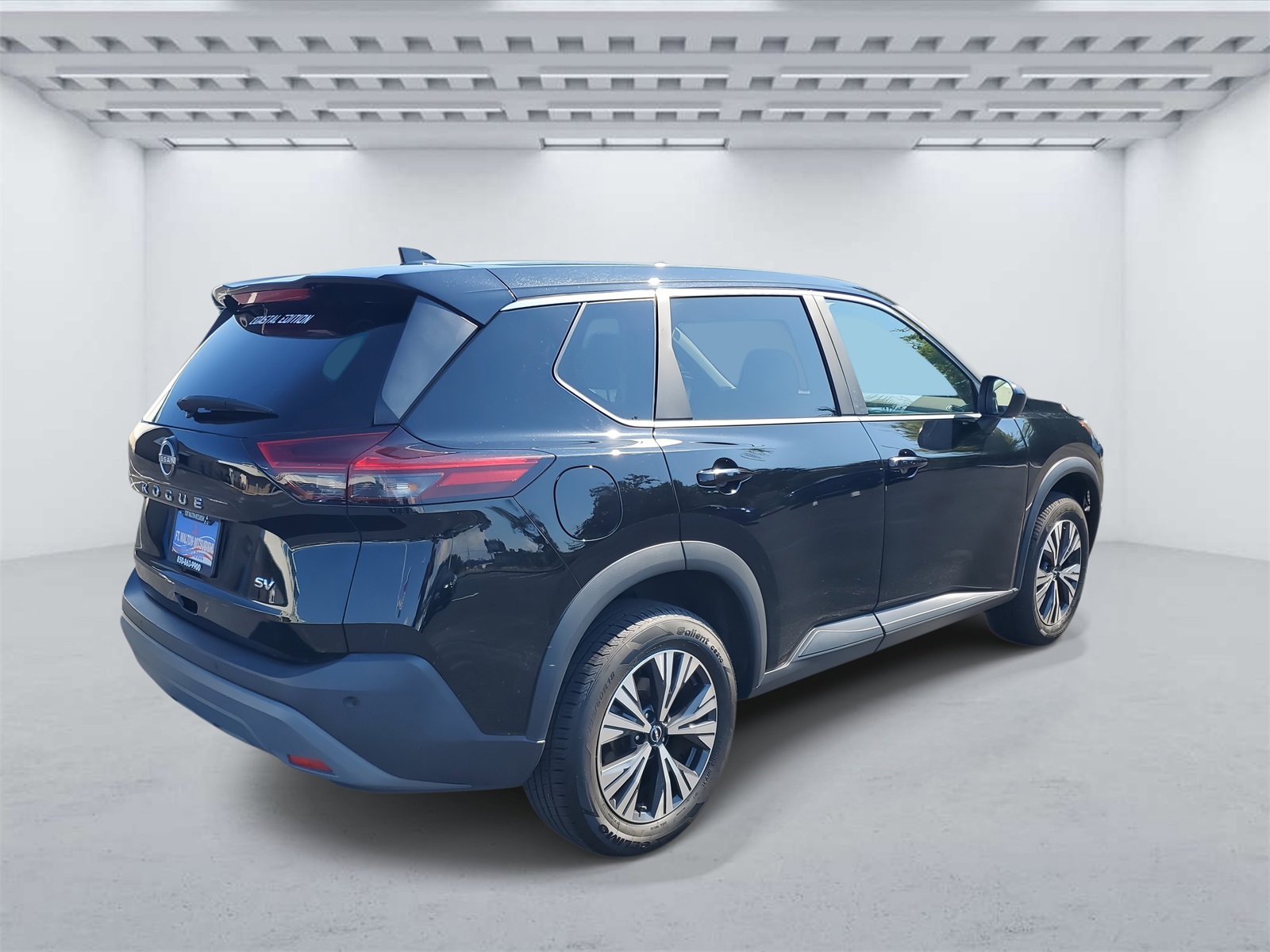2023 Nissan Rogue SV photo 4