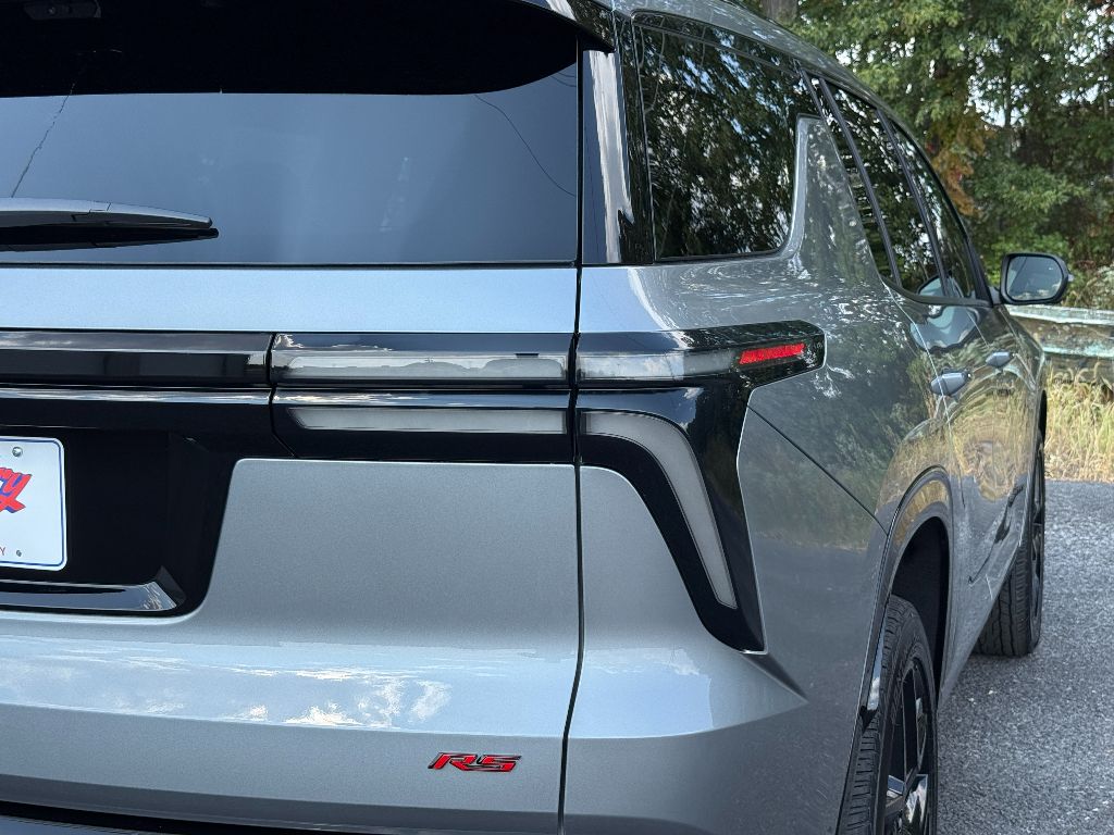 2026 Chevrolet Traverse RS photo 9