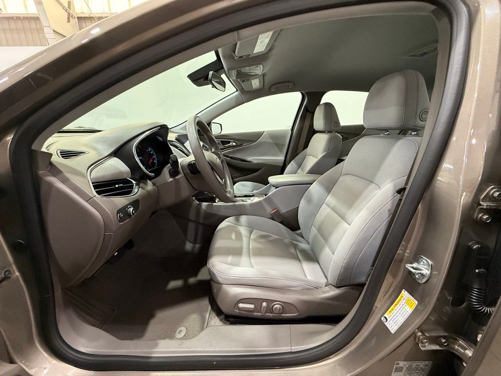 2020 Chevrolet Malibu 1LT photo 14