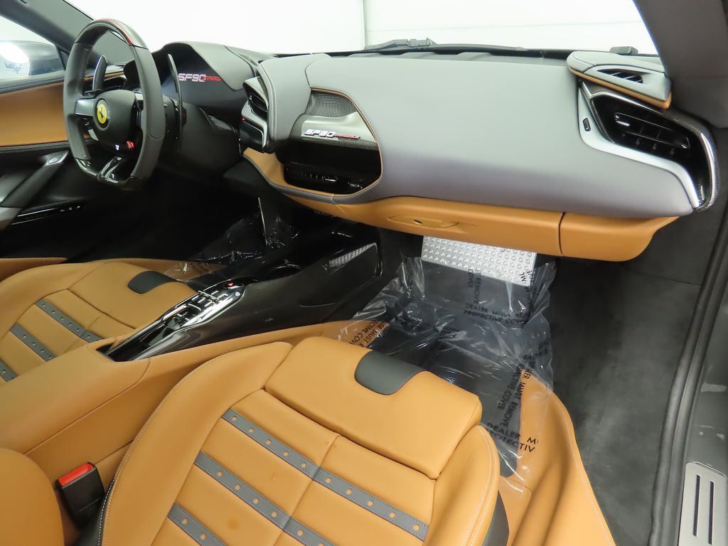 2024 Ferrari SF90 Stradale Base photo 14