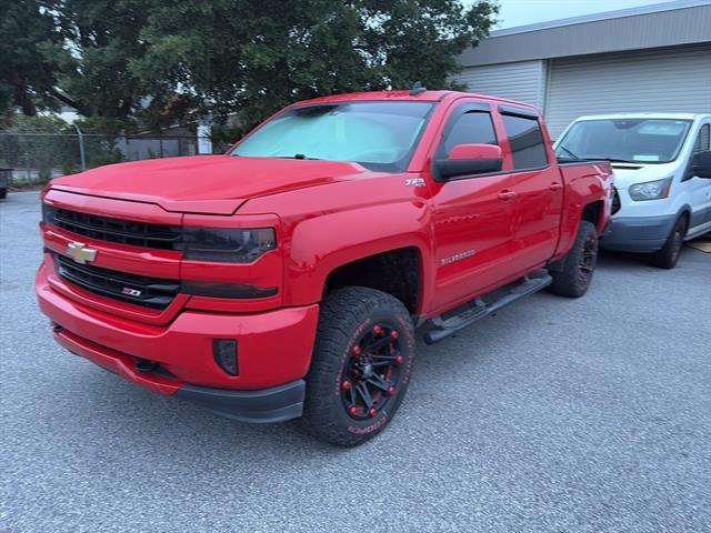 2018 Chevrolet Silverado 1500 LT photo 3