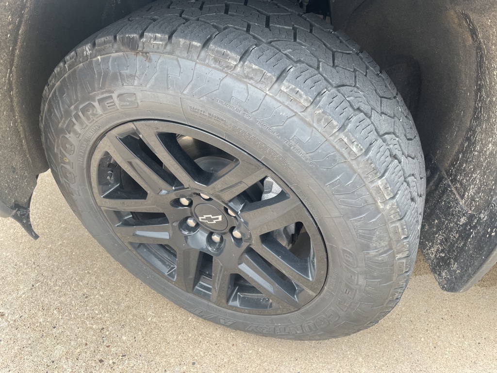 2023 Chevrolet Silverado 1500 RST photo 12