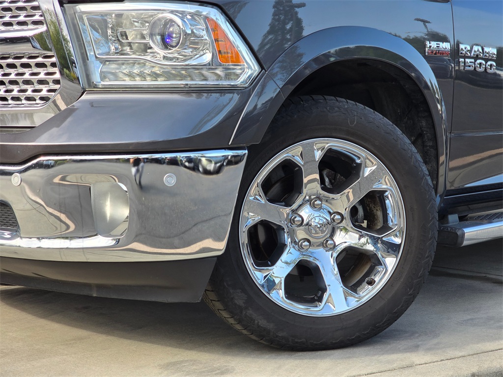2015 Ram 1500 Laramie photo 2