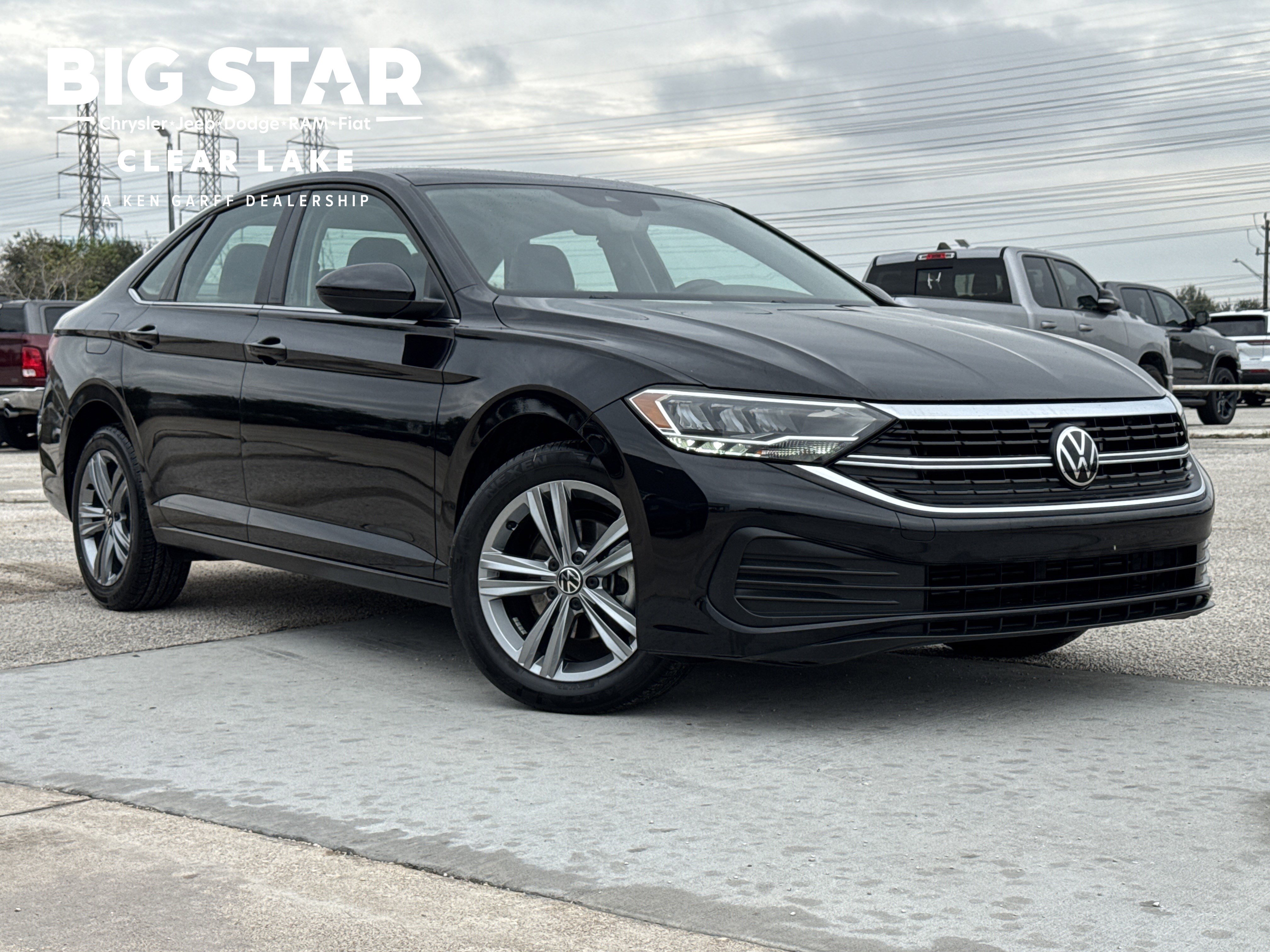 2024 Volkswagen Jetta SE's photo