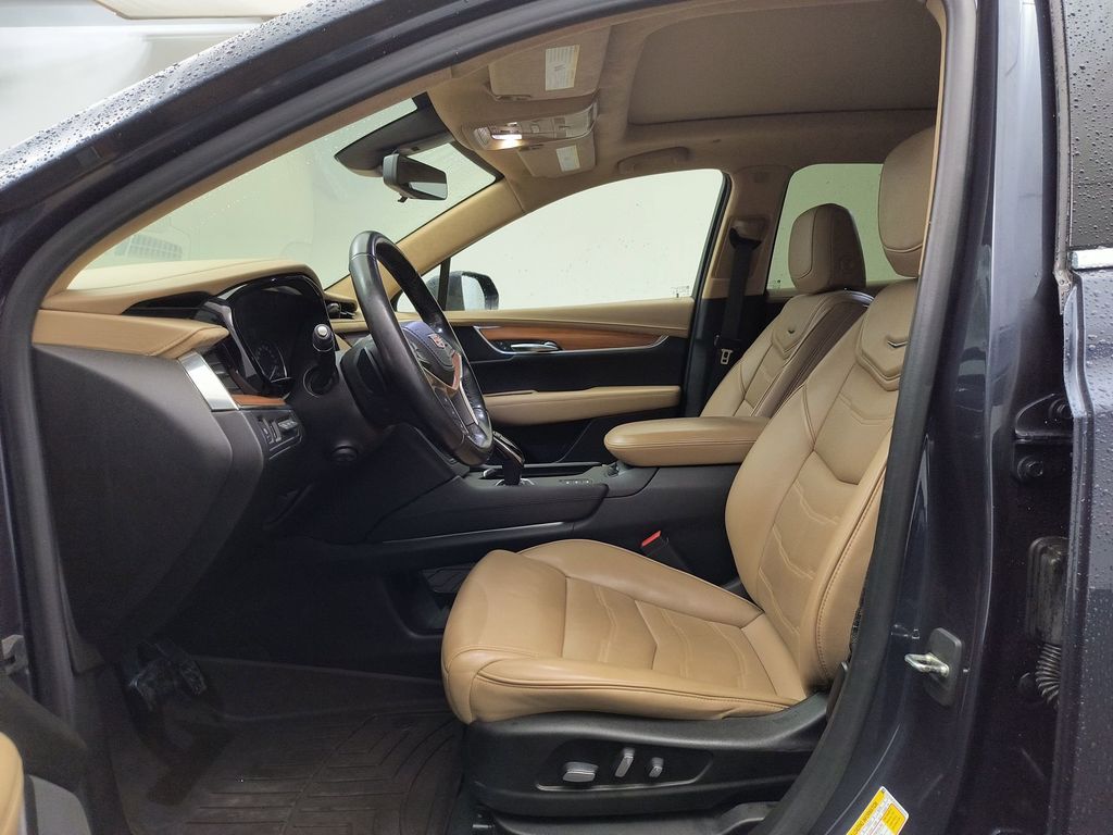 2019 Cadillac XT5 Platinum photo 4
