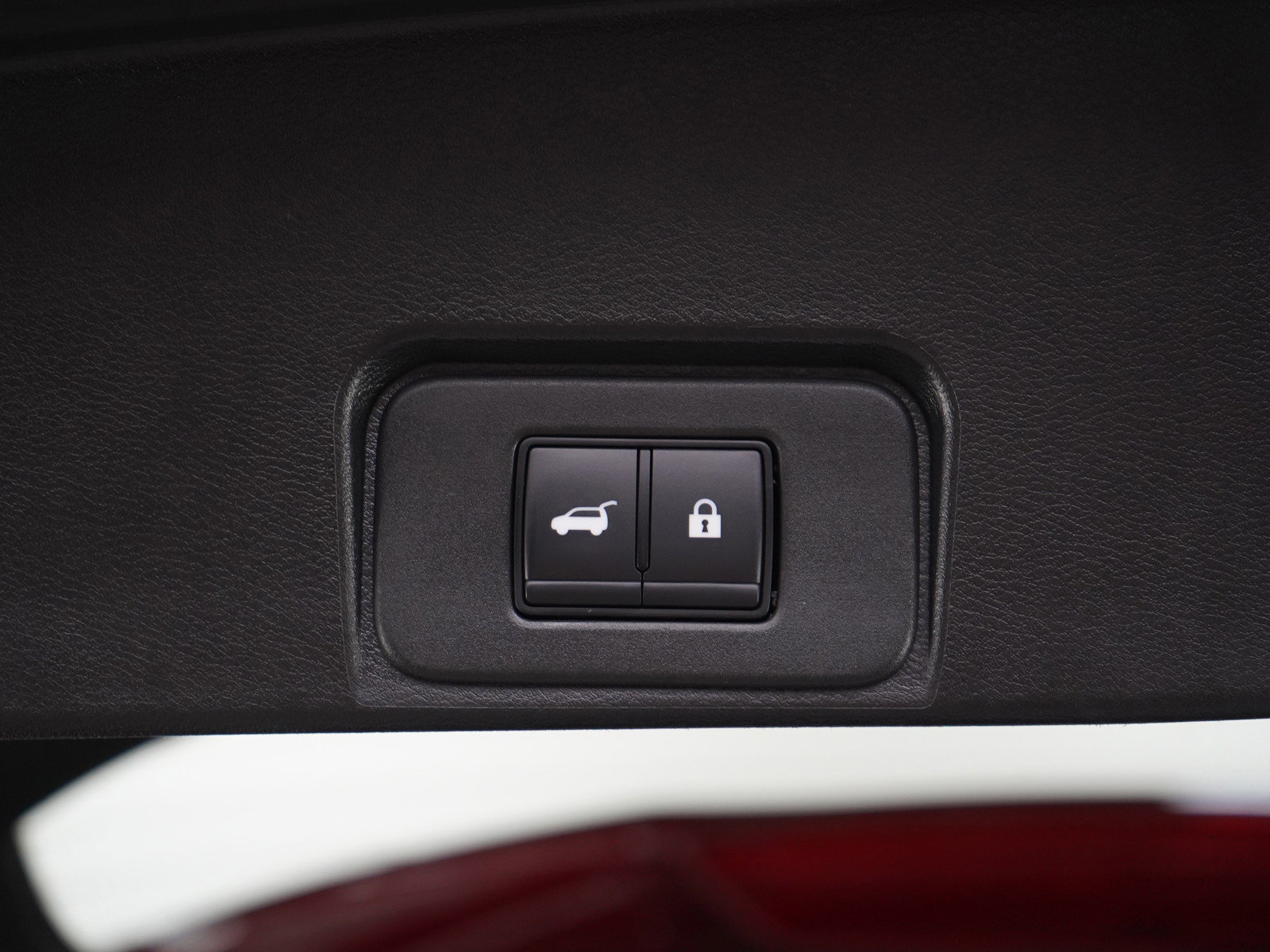 2024 Nissan Rogue SV photo 13