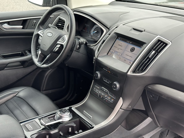 2019 Ford Edge SEL photo 14
