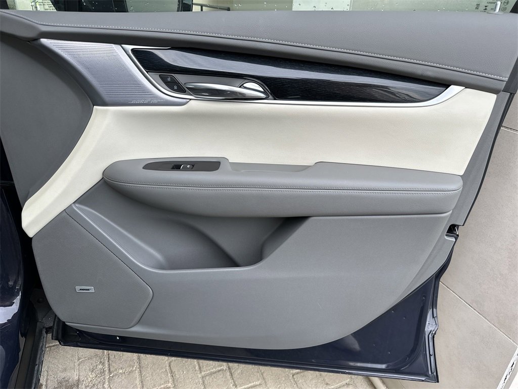 2024 Cadillac XT6 Premium Luxury photo 32