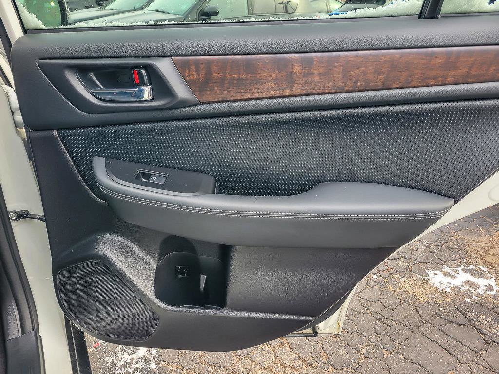 2017 SUBARU OUTBACK - Image 26