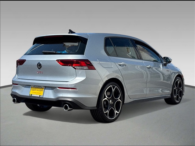 2025 Volkswagen Golf GTI Autobahn photo 4