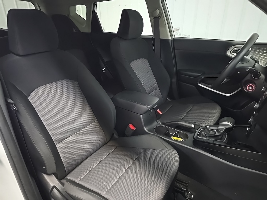 2021 Kia Soul LX photo 13