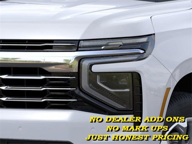 2025 Chevrolet Suburban LT photo 9