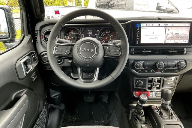 2025 Jeep Wrangler Rubicon photo 15