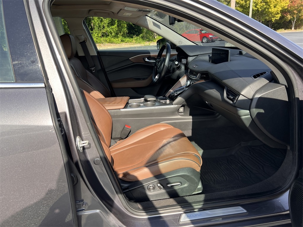 2021 Acura TLX Advance photo 14