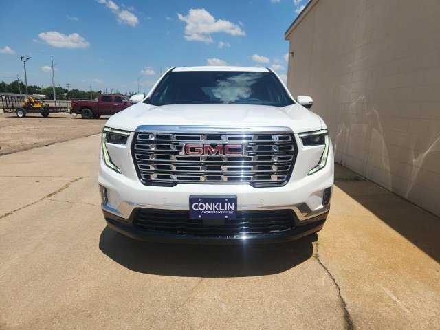 2025 Gmc Acadia Denali photo 2