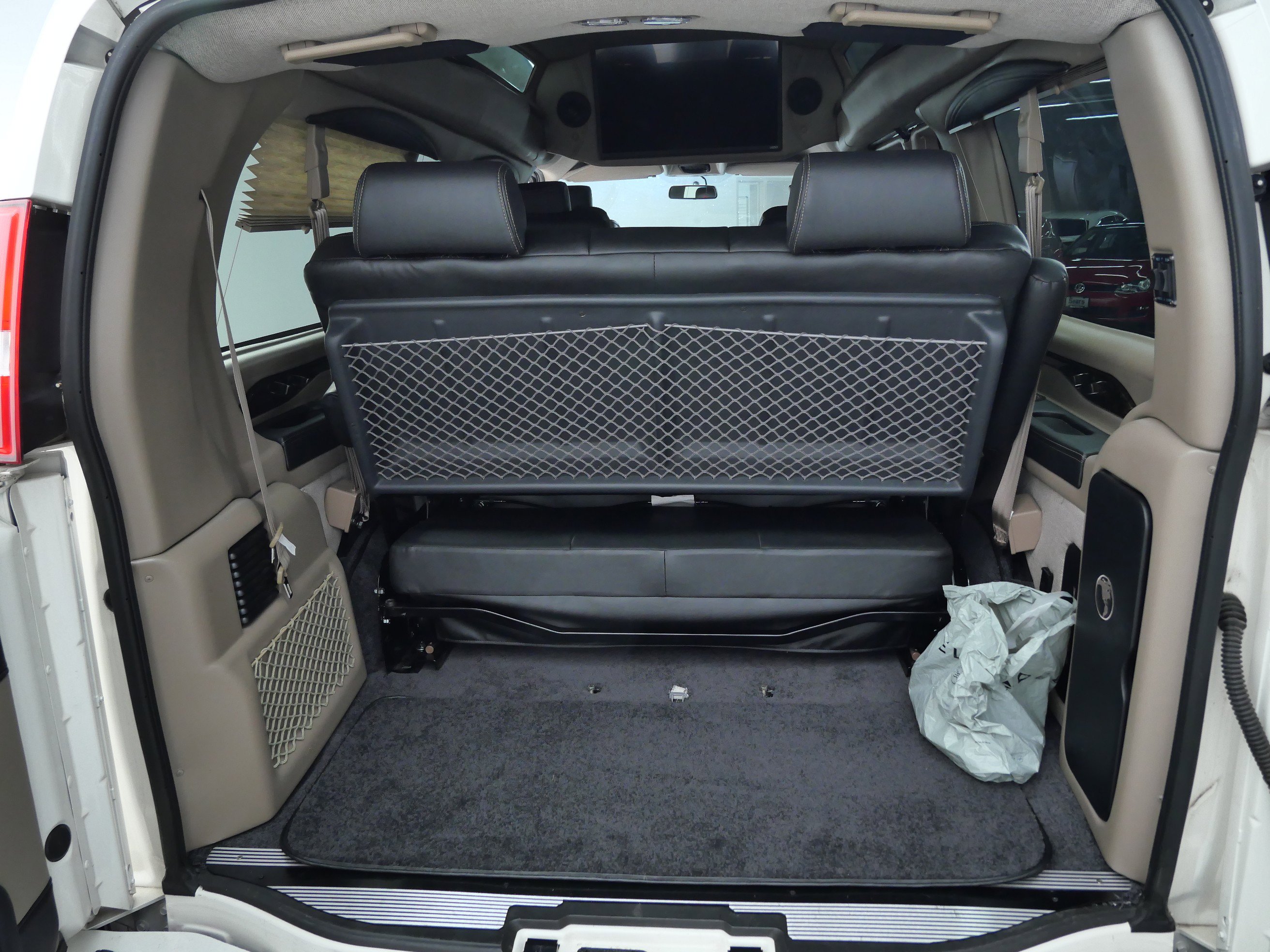 2023 Chevrolet Express Cargo Van photo 4