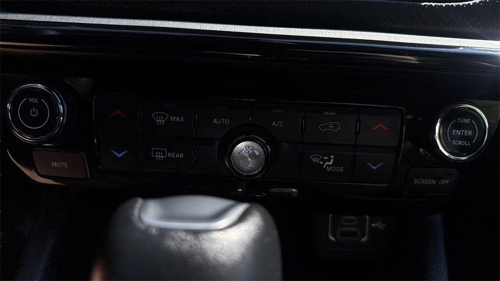 2023 Jeep Compass Trailhawk photo 19