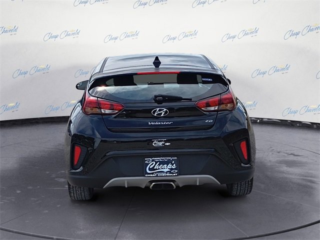 2019 Hyundai Veloster 2.0L Premium photo 4