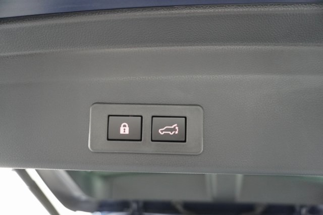 2025 Subaru Ascent Touring photo 23