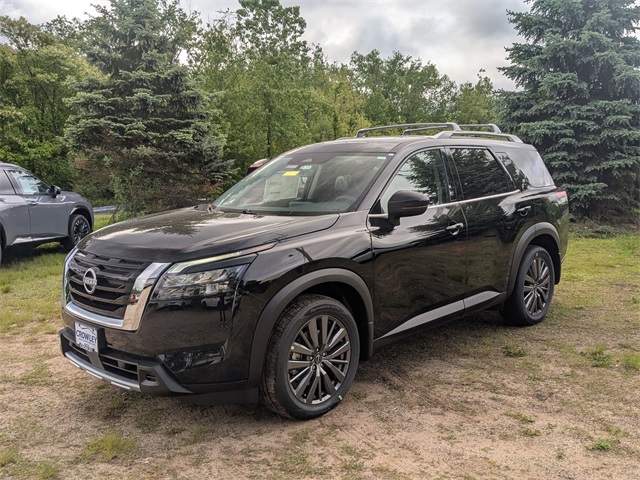 2025 Nissan Pathfinder SL photo 7