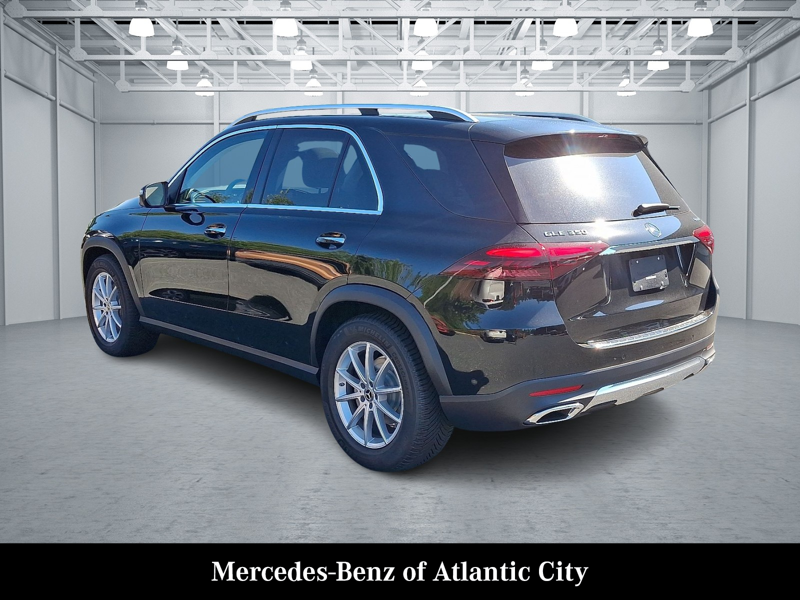2026 Mercedes Benz GLE 350 4MATIC photo 3