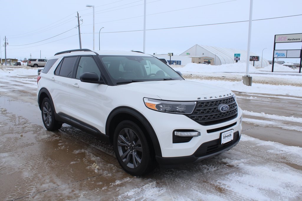 2022 Ford Explorer XLT's photo