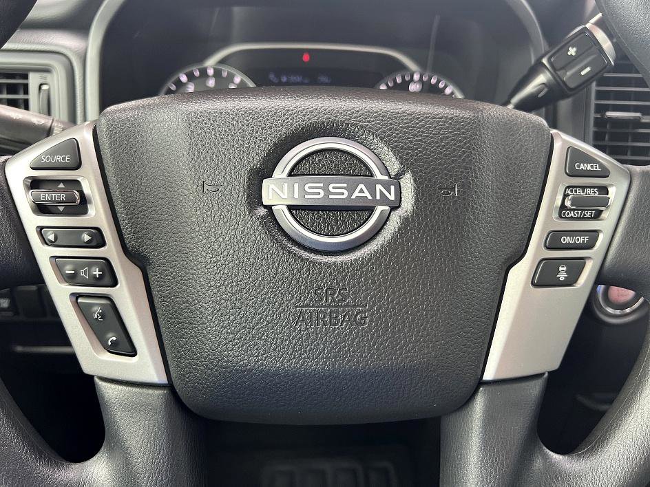 2024 Nissan Titan SV photo 20