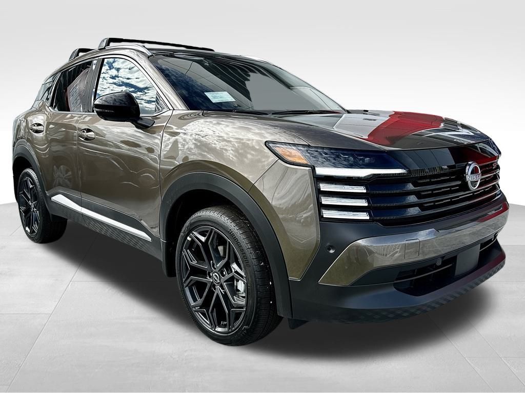 2026 Nissan Kicks SR photo 4