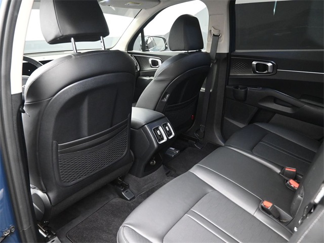 2025 Kia Sorento S photo 21