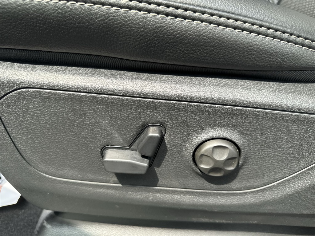 2026 Ram 1500 Rebel photo 18