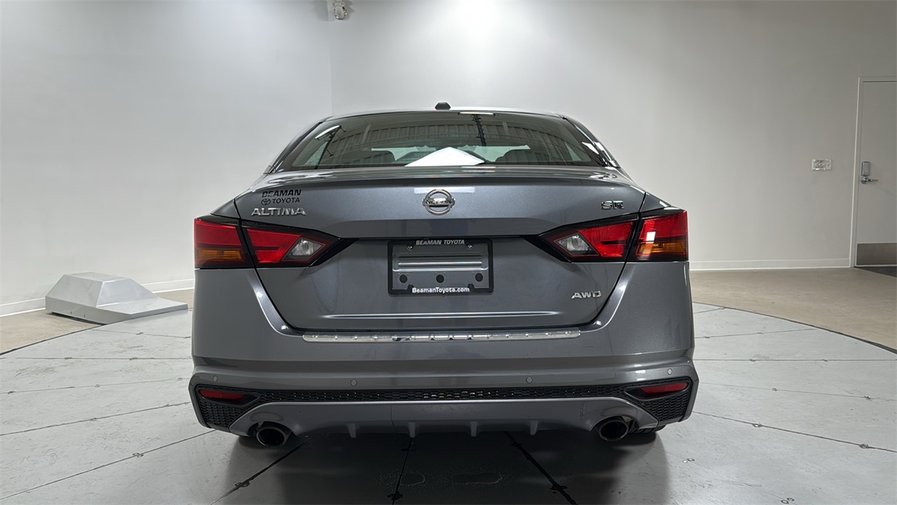 2021 Nissan Altima 2.5 SR photo 4