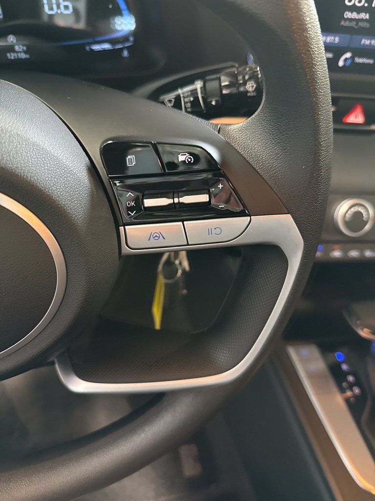 2025 Hyundai Elantra SE photo 31