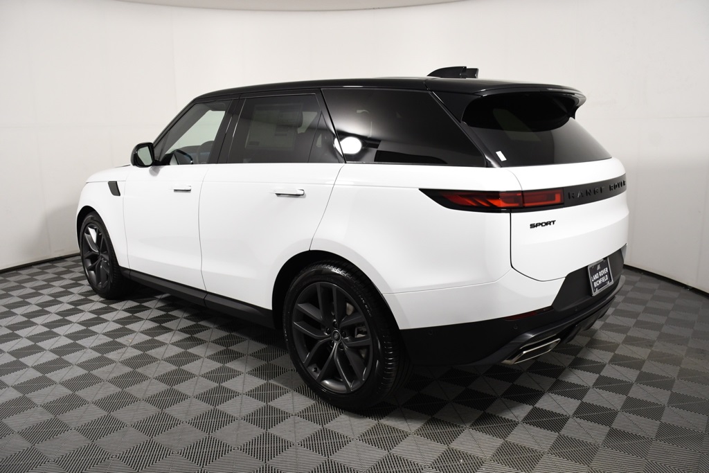 2025 Land Rover Range Rover Sport SE photo 3