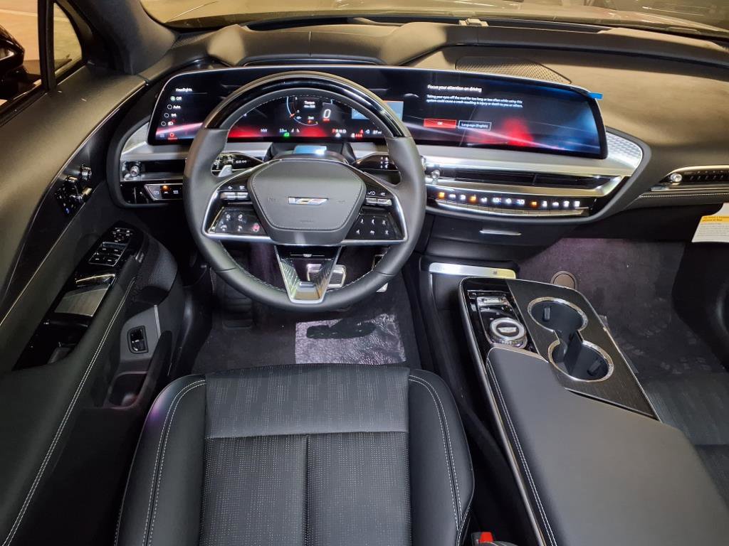 2026 Cadillac Lyriq photo 7