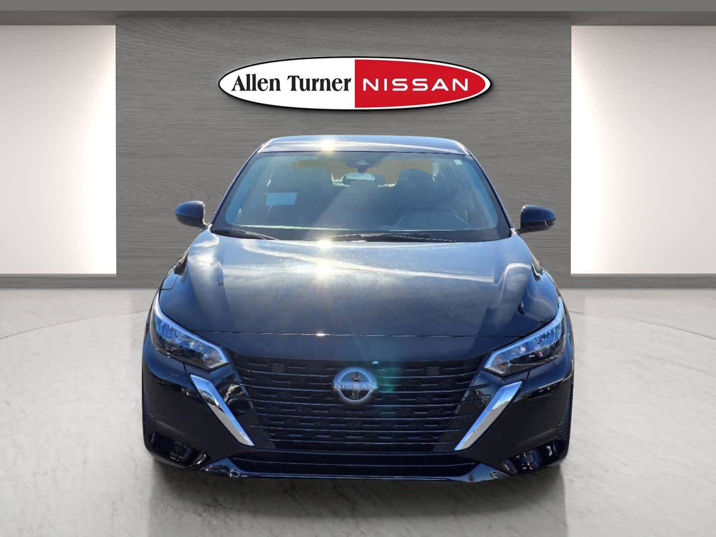 2025 Nissan Sentra SV photo 2
