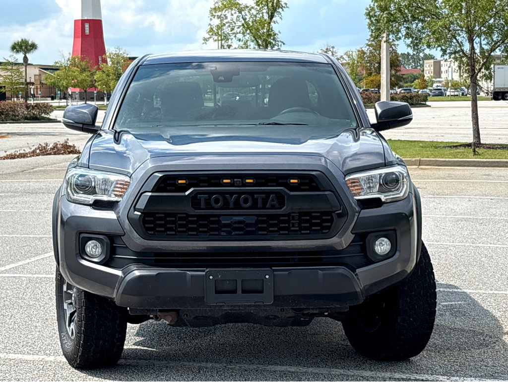 2023 Toyota Tacoma TRD Off-Road V6 photo 2